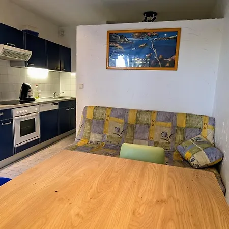 5017 Tennis Village 602 Apartment